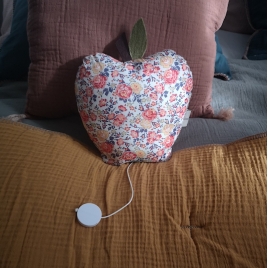 Apple music box - pink