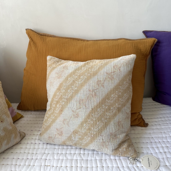 Coussin Kantha Indie White off